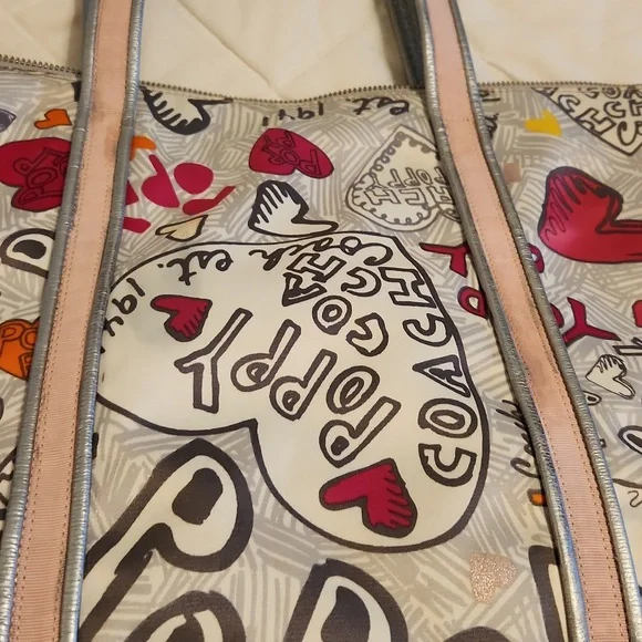 Coach Poppy Graffiti Glam Hearts Tote/Shoulder Bag - Picture 13 of 16